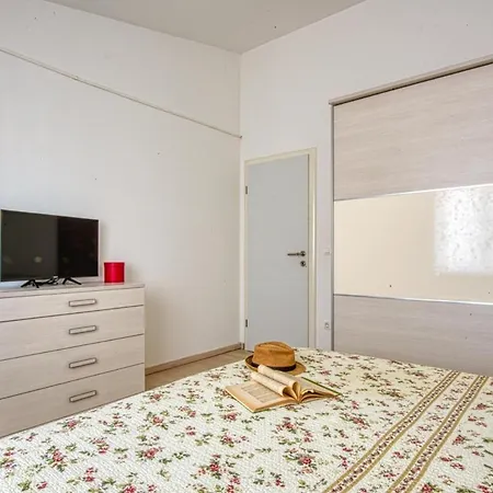 Tony Apartment *