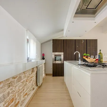 Tony * Rovinjsko Selo