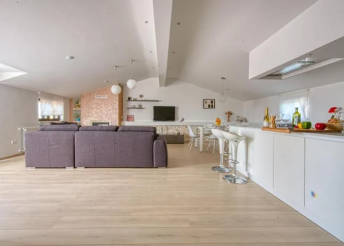 Tony * Rovinjsko Selo